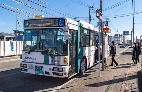 西鉄「上半道橋」バス停image